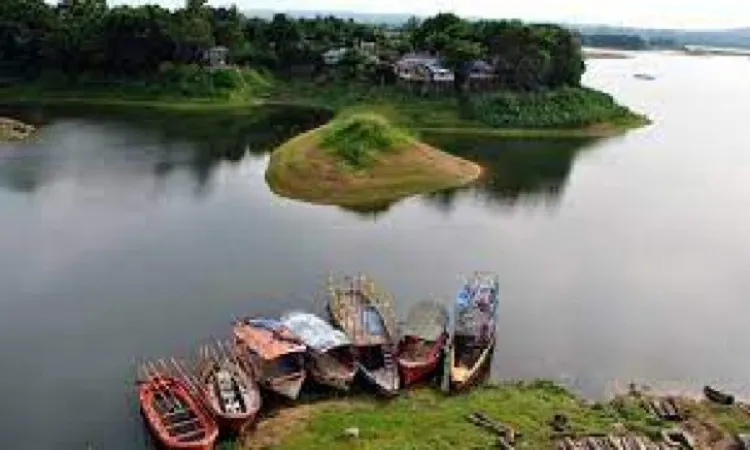 কাপ্তাই হ্রদে মাছ শিকার নিষিদ্ধ