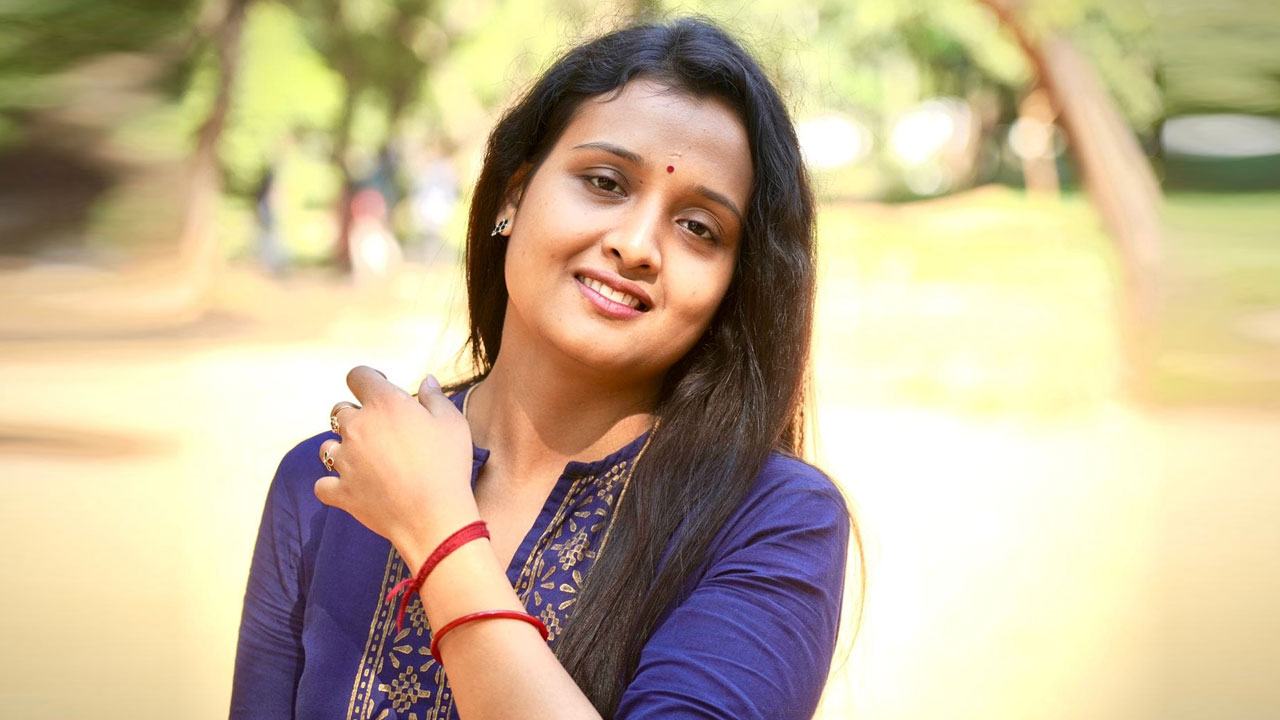 জানা গেল অভিশ্রুতি শাস্ত্রীর আসল পরিচয়