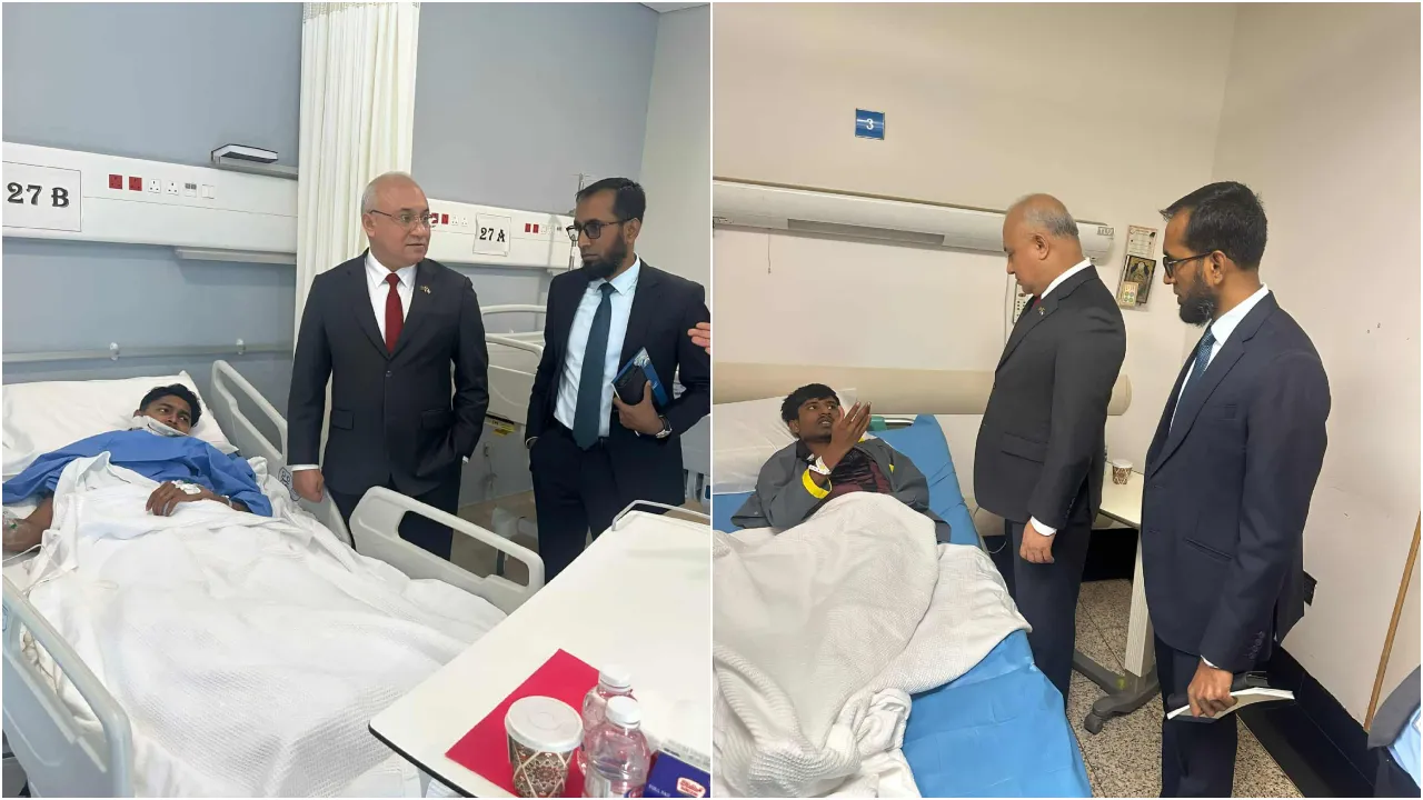 কুয়েতে ড্রোন হামলায় আহত ৪ বাংলাদেশিকে দেখতে হাসপাতালে রাষ্ট্রদূত