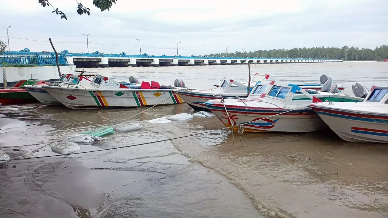 তিস্তাপাড়ে পানি বিপৎসীমার নিচে, আপাতত বন্যার শঙ্কা নেই