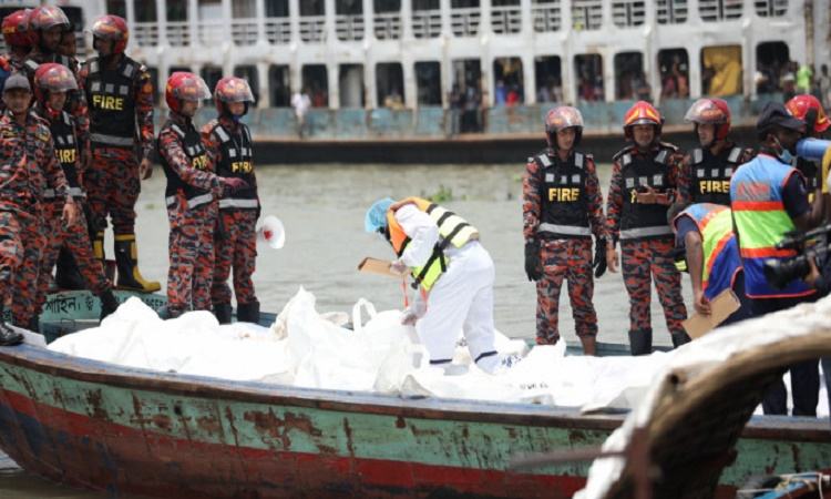 Dead body recovered from Buriganga