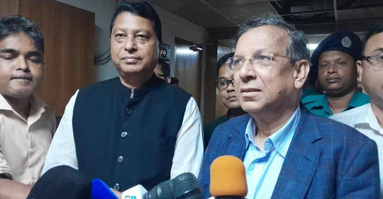 শ্রমিক অধিকার লঙ্ঘনের শাস্তি বাড়ছে: আইনমন্ত্রী