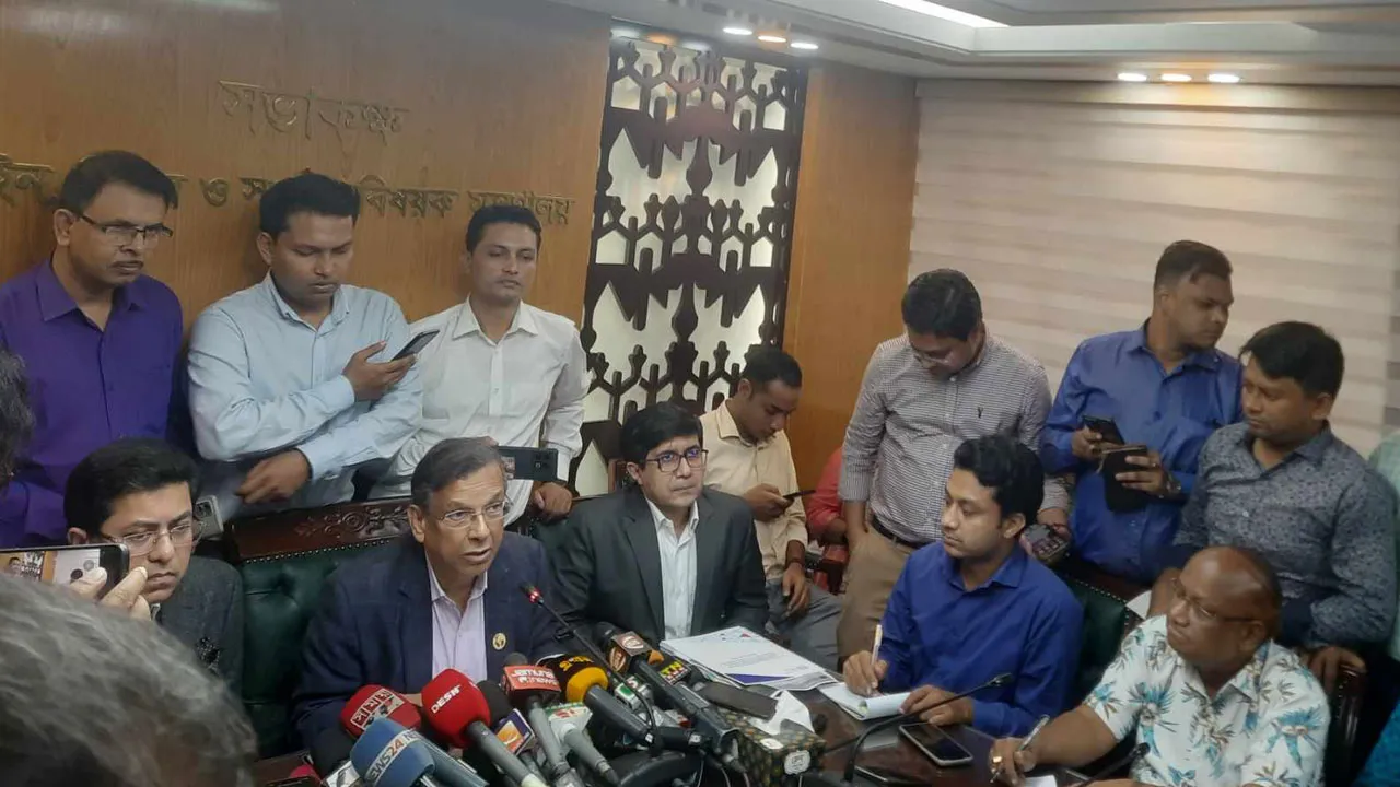 মির্জা ফখরুল মিথ্যা তথ্য উপস্থাপন করেছেন : আইনমন্ত্রী