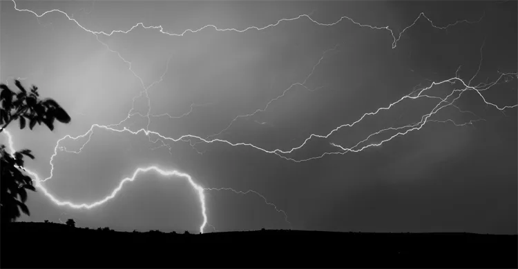 নেত্রকোনায় বজ্রপাতে কৃষকসহ ২ জনের মৃত্যু