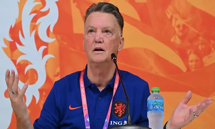Dutch fans right to boycott World Cup: Van Gaal