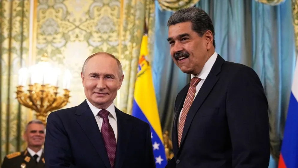 যুক্তরাষ্ট্রের চাপের মধ্যেই মাদুরোর পাশে দাঁড়ালেন পুতিন