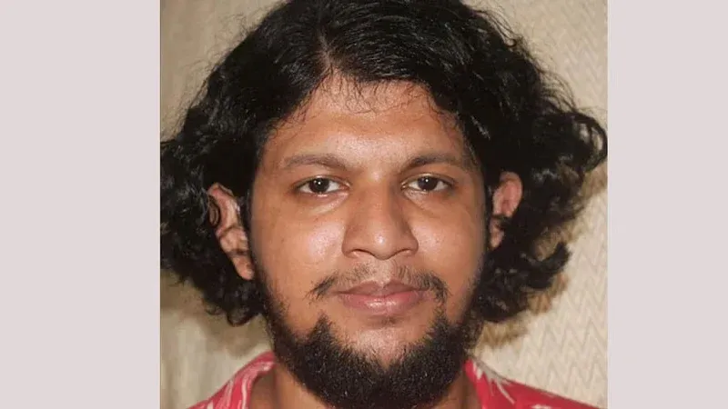মাহফুজ আলমকে একা ভাবলে ভুল করবেন :  ফরহাদ মজহার