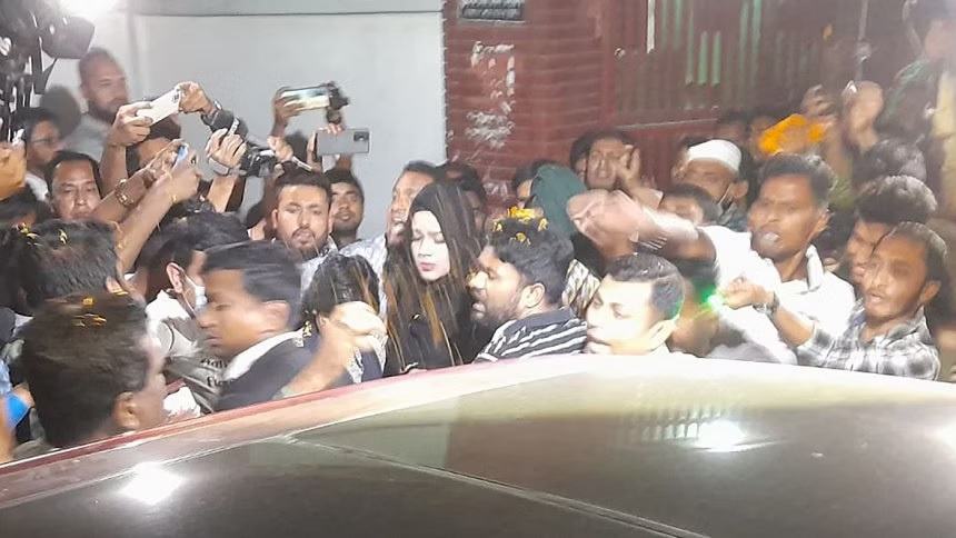 Mahiya Mahi walks out of jail