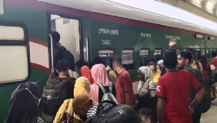 ‘ধূমকেতু’ দিয়ে ঈদযাত্রা শুরু