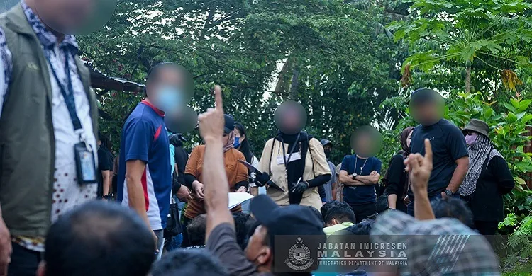মালয়েশিয়ায় বাংলাদেশিসহ গ্রেফতার ৫৮