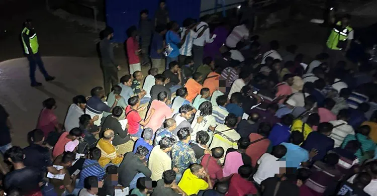 মালয়েশিয়ায় বাংলাদেশিসহ ১০৫ অবৈধ অভিবাসী আটক