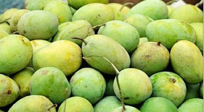 শেষ হচ্ছে আম, বাড়ছে দাম