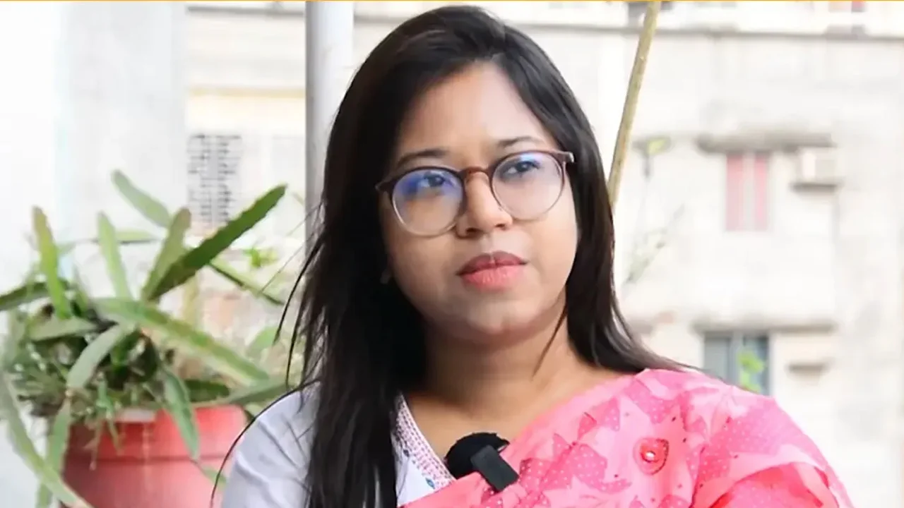 manira_sharmin_LHUIDZZ