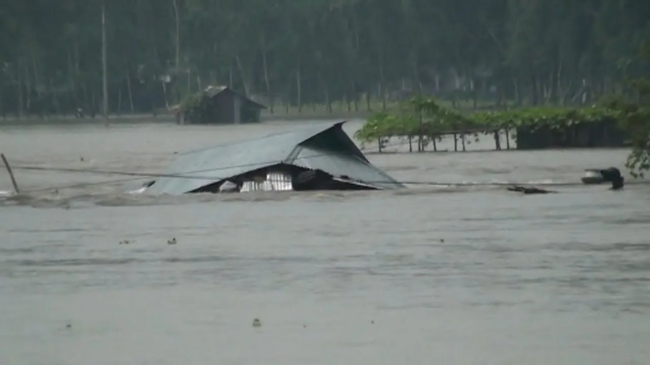 শেরপুরে বন্যায় নিখোঁজ ২ জনের লাশ উদ্ধার