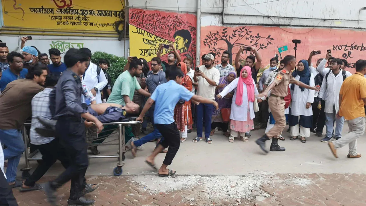 নিহতের সংখ্যা বেড়ে ১৯, আরও বাড়তে পারে