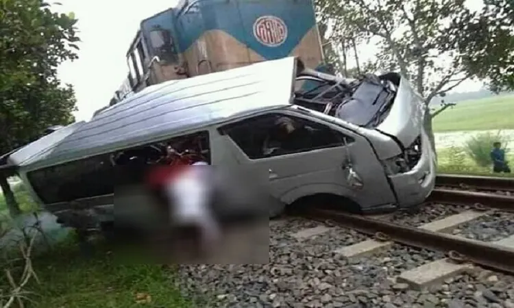 Gateman Saddam sued over Mirsarai train-microbus accident
