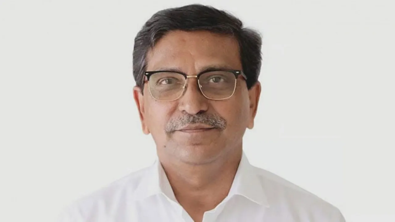 হানিফের বিচারপ্রক্রিয়া শুরু -গ্রেপ্তারি পরোয়ানা জারি