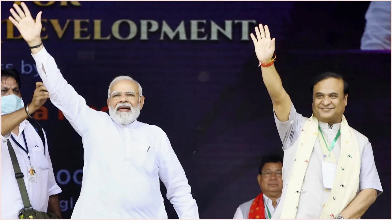 বাংলাদেশ সীমান্তঘেঁষা এলাকায় আদিবাসীদের অস্ত্রের লাইসেন্স দিচ্ছে ভারত