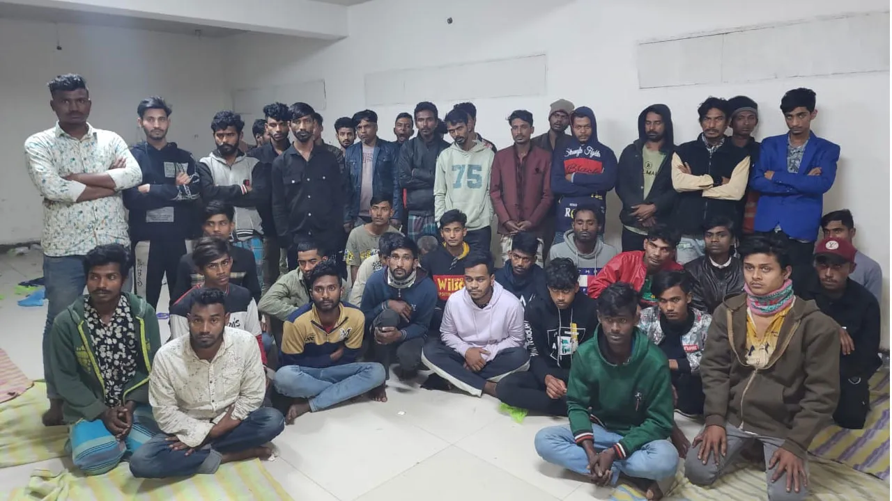 মোহাম্মদপুরে পুলিশের বিশেষ অভিযানে গ্রেপ্তার ৪০
