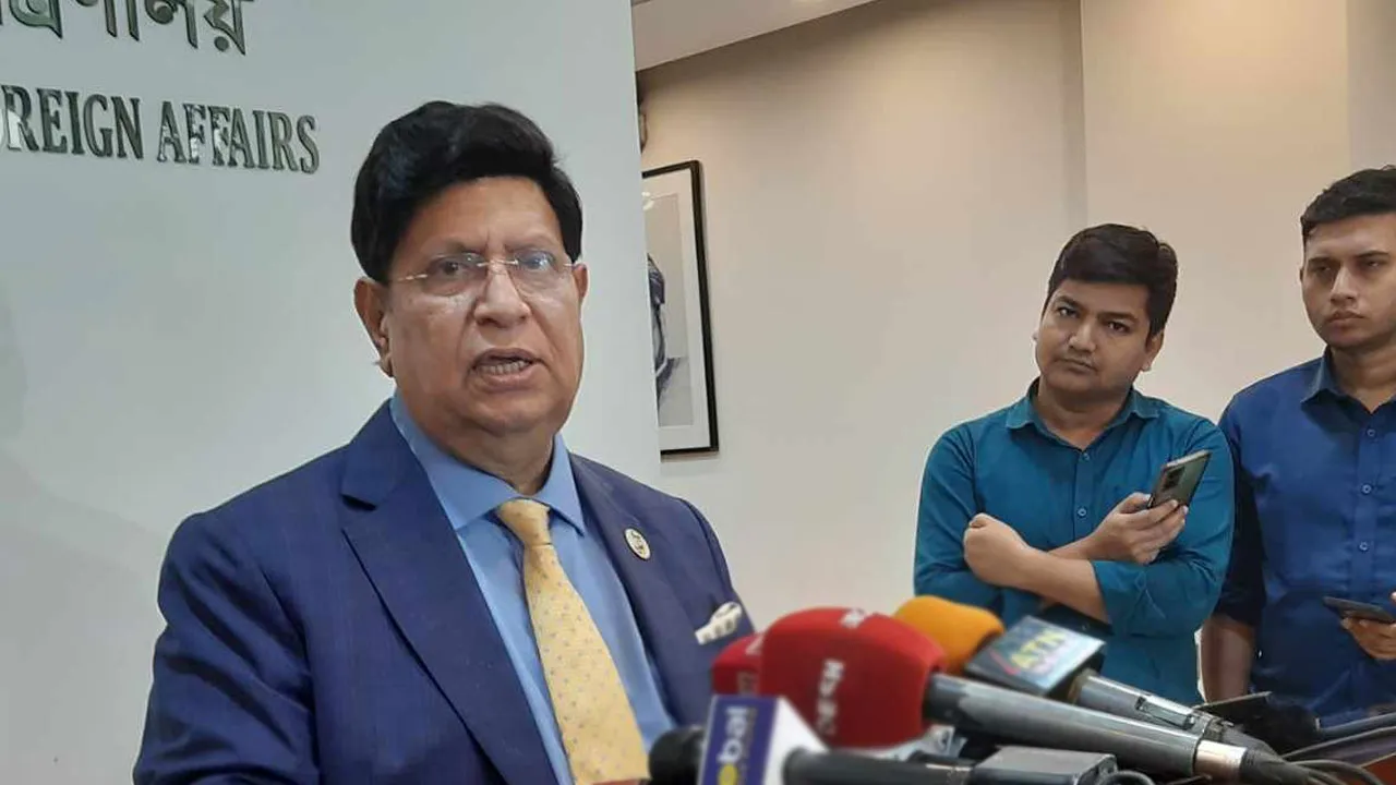 যারা স্যাংশন দেবে তাদের বিরুদ্ধে আমরাও স্যাংশন দেব : পররাষ্ট্রমন্ত্রী