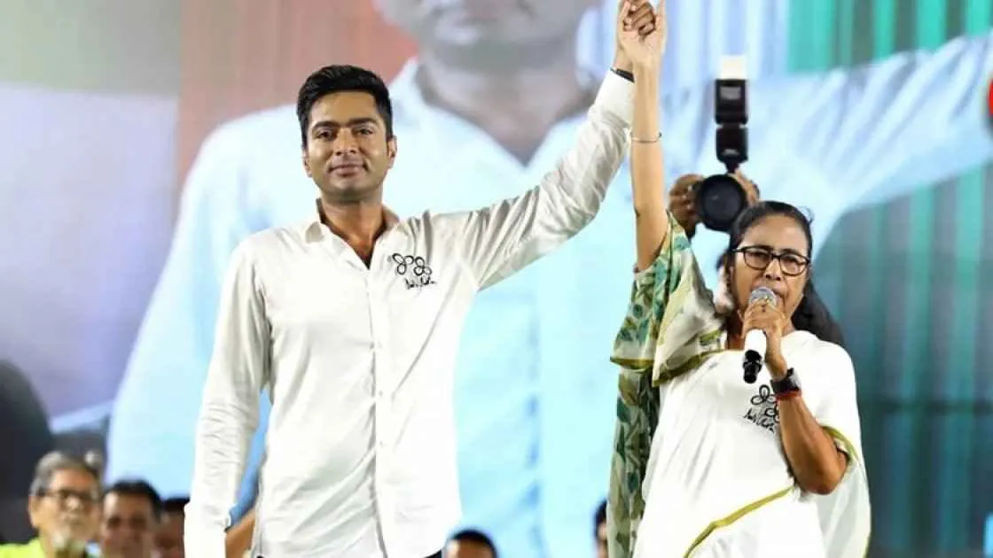 ইন্ডিয়া জোটের বৈঠকে মমতার পক্ষে অভিষেক