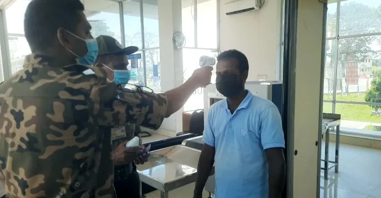 করোনা সংক্রমণ বাড়ায় মোংলা বন্দরে বিশেষ সতর্কতা জারি