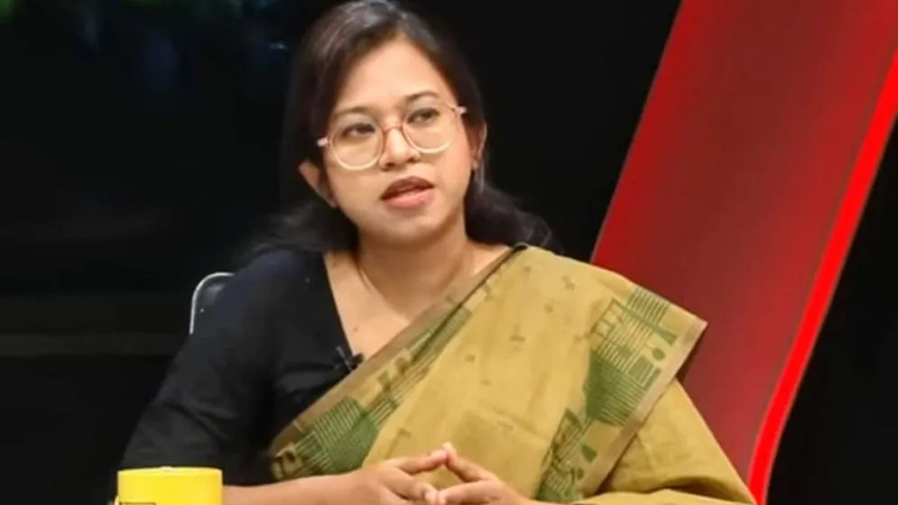 মনিরা শারমিনের মনোনয়নপত্র বাতিলের যে কারণ জানাল ইসি