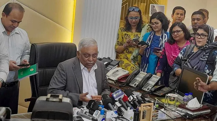 বিএনপির কর্মসূচিতে রাস্তা বন্ধ হবে কিনা জানতে চেয়েছেন রাষ্ট্রদূত