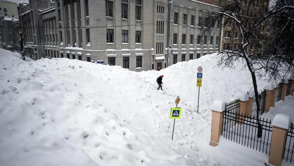 ২০০ বছরের ইতিহাসে রাশিয়ায় রেকর্ড তুষারপাত