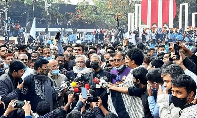 ভাষা আন্দোলনের চেতনাকে ভূলুণ্ঠিত করছে সরকার : মির্জা ফখরুল