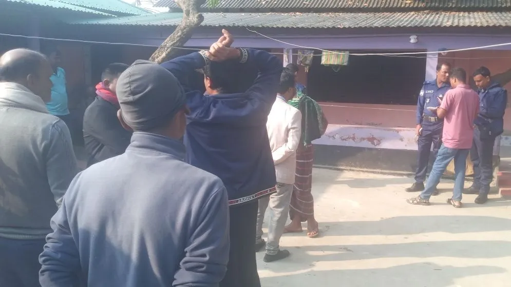 মুক্তিযোদ্ধা দম্পতিকে গলা কেটে হত্যা