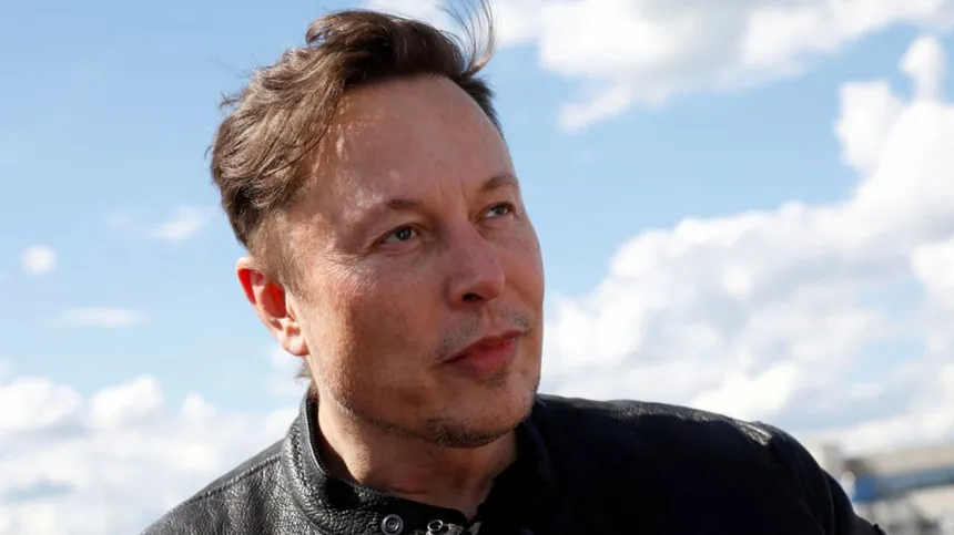 Elon Musk deletes tweet comparing Trudeau to Hitler
