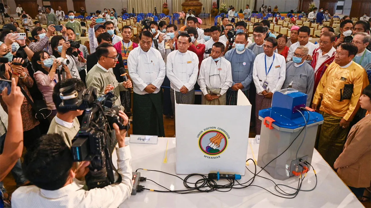 মিয়ানমারে জরুরি অবস্থা তুলে নিল জান্তা, ডিসেম্বরে নির্বাচন