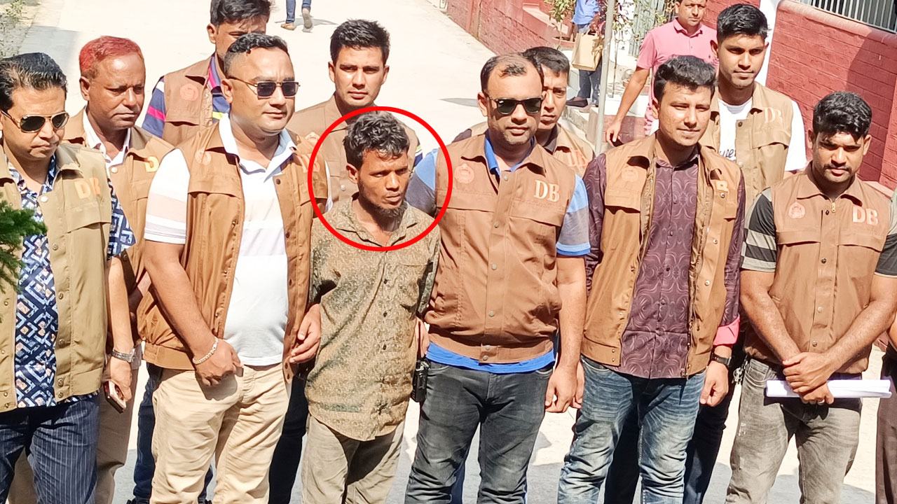 সংসারে অভাব, স্ত্রী ও দুই সন্তানকে হত্যার পর একাই পুঁতে রাখেন আলী