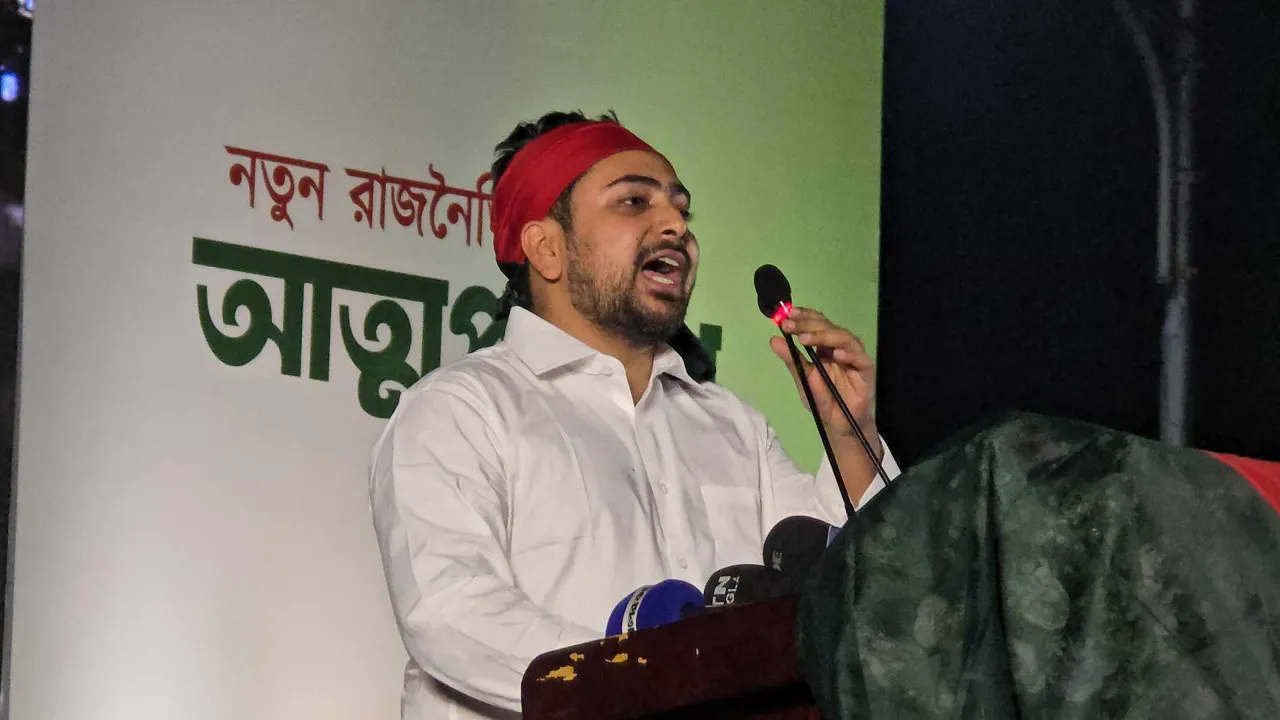 বাংলাদেশে ভারত ও পাকিস্তানপন্থী রাজনীতির ঠাঁই হবে না : নাহিদ