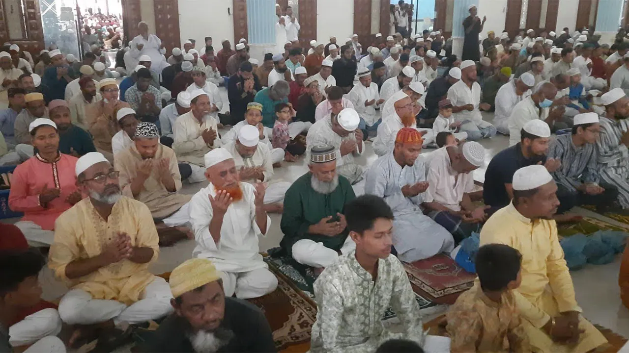 বায়তুল মোকাররমে ঈদের নামাজ শেষে ফিলিস্তিনের জন্য বিশেষ মোনাজাত