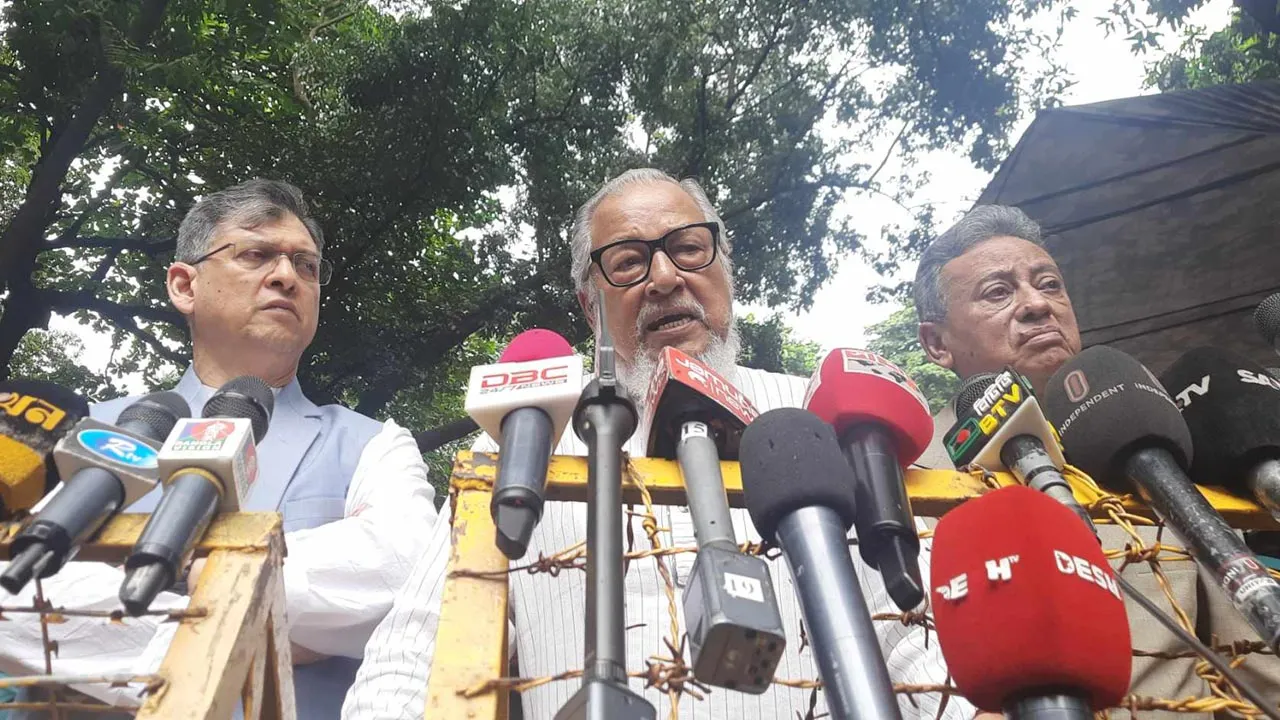 দেশে নতুন করে কোনো সংকট তৈরি হোক সেটা চাই না : নজরুল ইসলাম