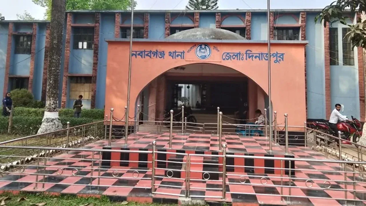 নবাবগঞ্জে ২ শ পিচ ইয়াবাসহ আটক ১