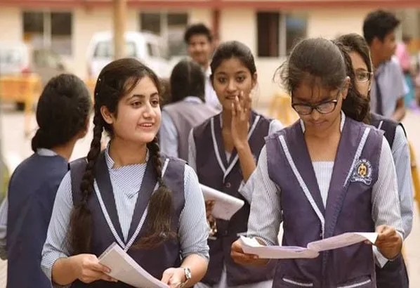 সরকারি-বেসরকারি স্কুলে টিউশন ফি আদায়ের অনুমতি