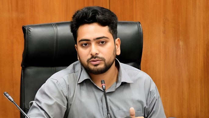 নাহিদ ইসলাম