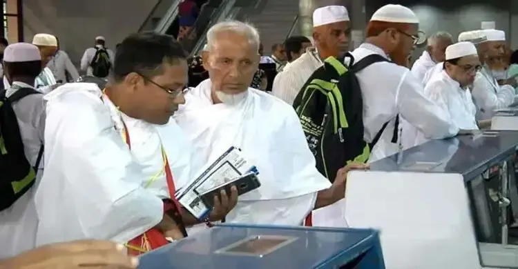 একদিন বাকি, নিবন্ধন করেছেন মাত্র ১৫ শতাংশ হজযাত্রী