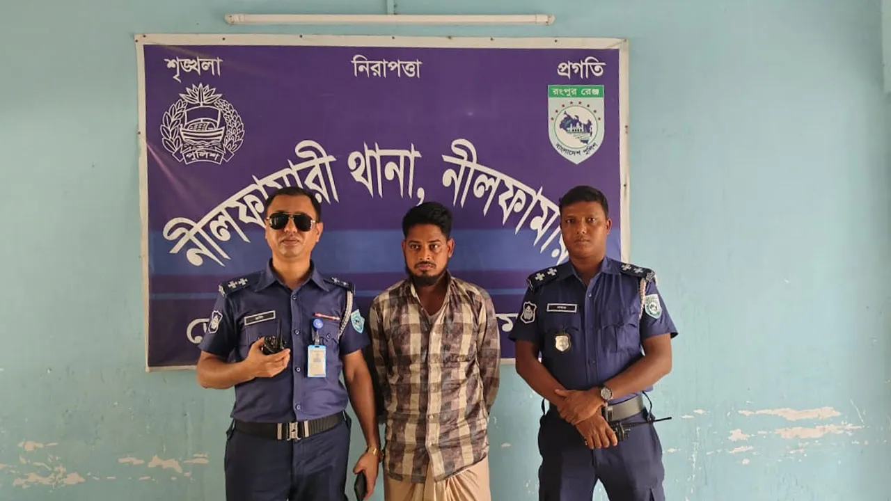 যে মাদরাসাছাত্রদের মোবাইল নেই টার্গেট করা হতো তাদের