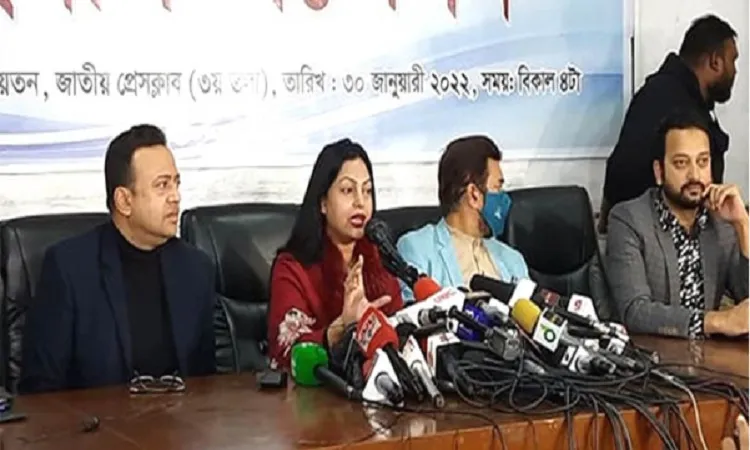 পীরজাদাকে চড় মারা উচিত ছিল : চিত্রনায়িকা নিপুণ