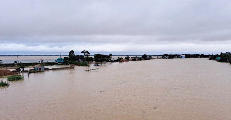 নেত্রকোনায় ৫০ গ্রাম প্লাবিত