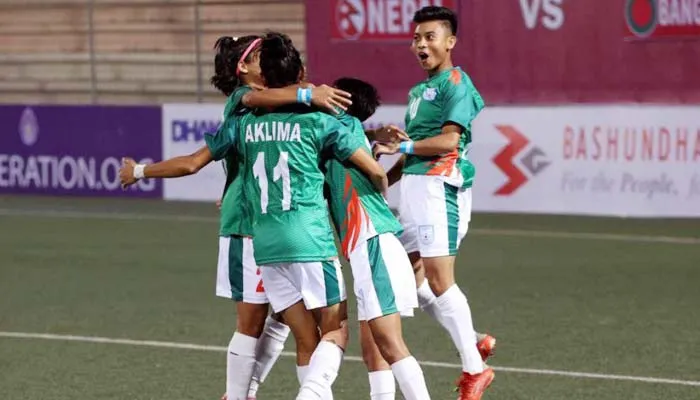 শামসুন্নাহারের হ্যাটট্রিকে ফাইনালে বাংলাদেশ