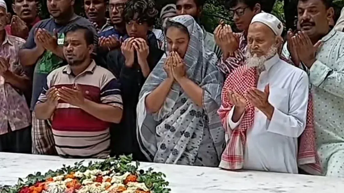শিগগিরই পেঙ্গুইন পাবলিকেশনস থেকে আসছে হুমায়ূন আহমেদের বই