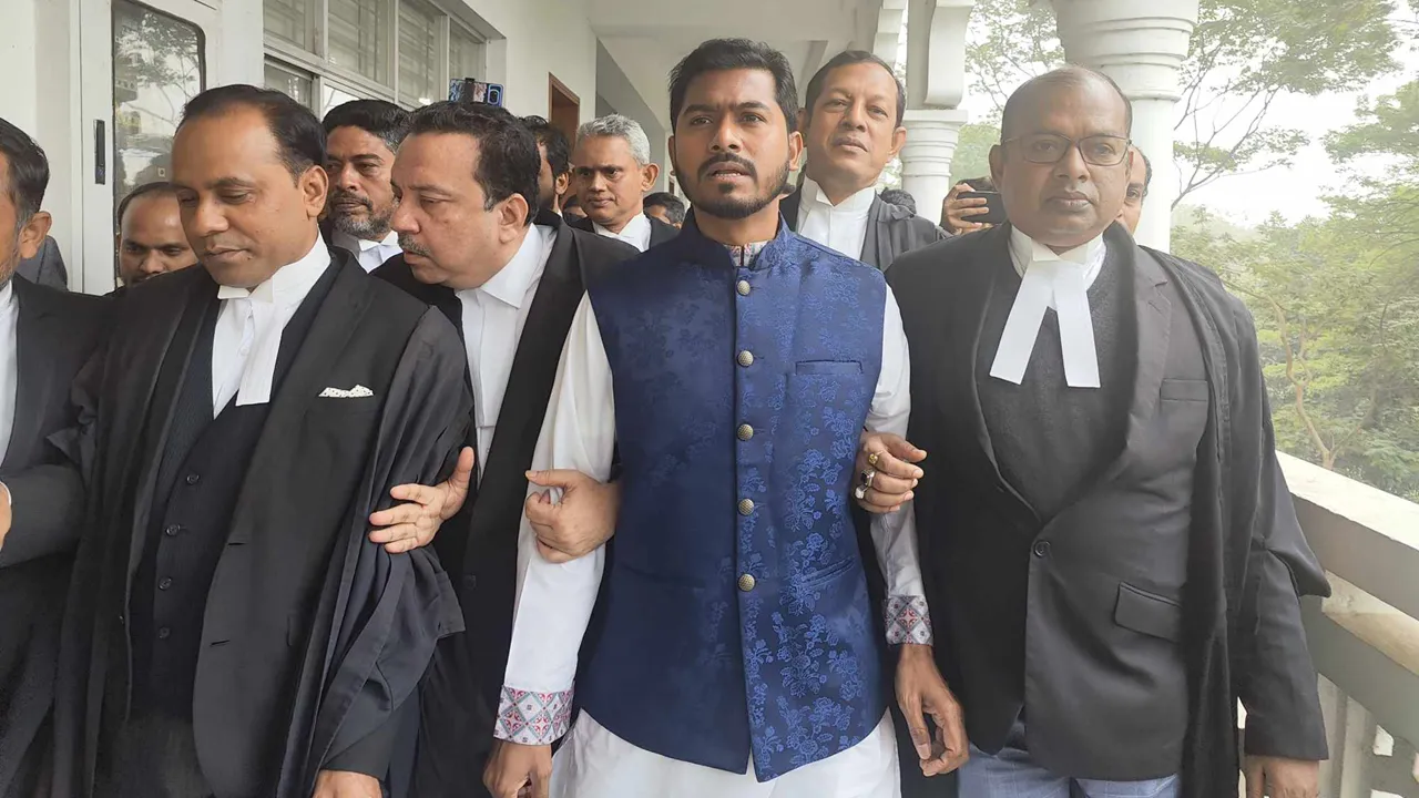 এভাবে বললে বিচার বিভাগ ভেঙে পড়বে : নুরকে হাইকোর্ট