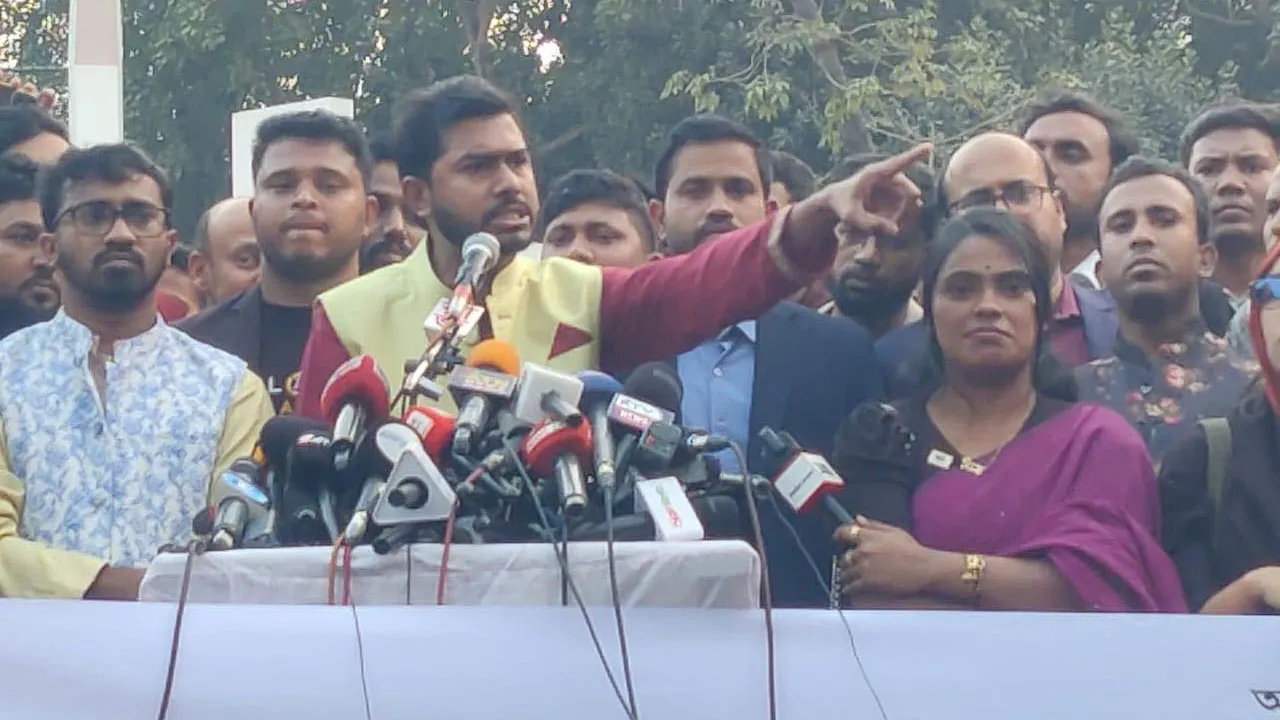 হামলাকারীদের ধরতে সরকারকে ২৪ ঘণ্টার আল্টিমেটাম নুরের