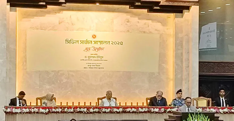 স্বাস্থ্যখাতে শৃঙ্খলা ও জবাবদিহির প্রকট অভাব:  প্রধান উপদেষ্টা
