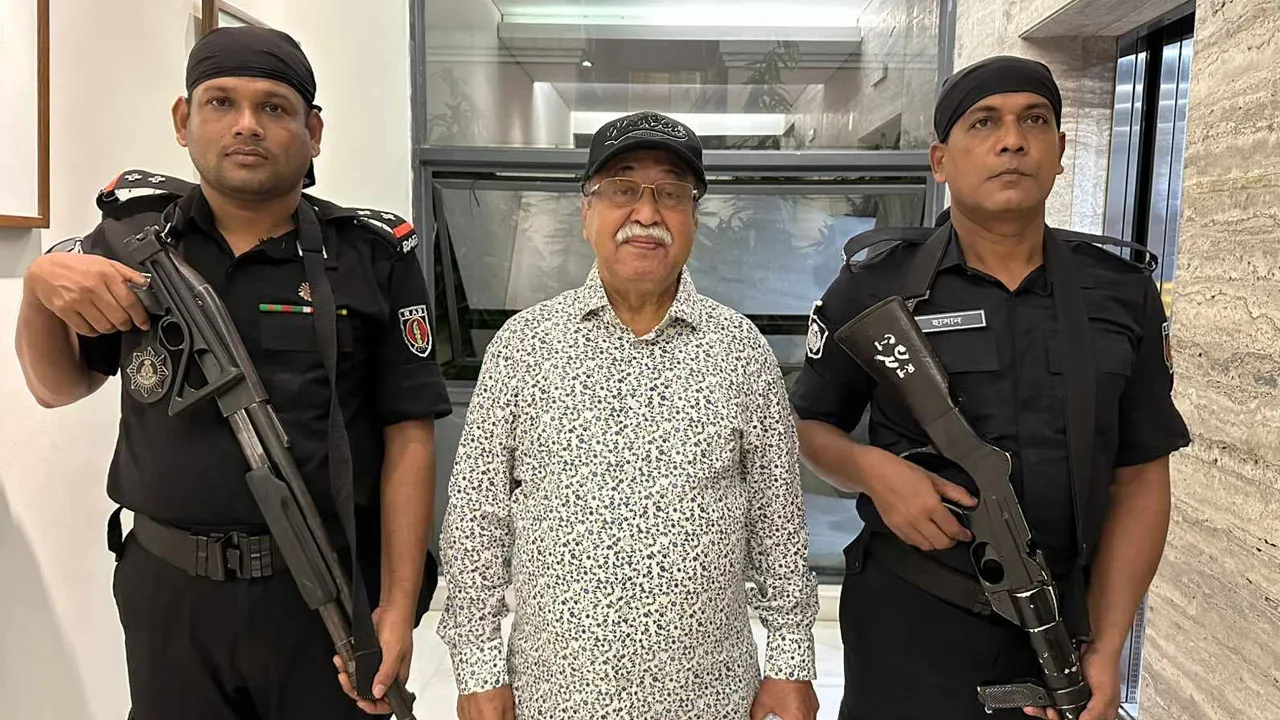সাবেক শিল্পমন্ত্রী নূরুল মজিদ হুমায়ূন গ্রেপ্তার